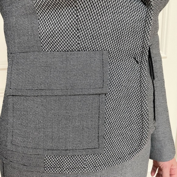 Multi print grey suiting with notched collar, bootcut pants - Picture 8 of 13